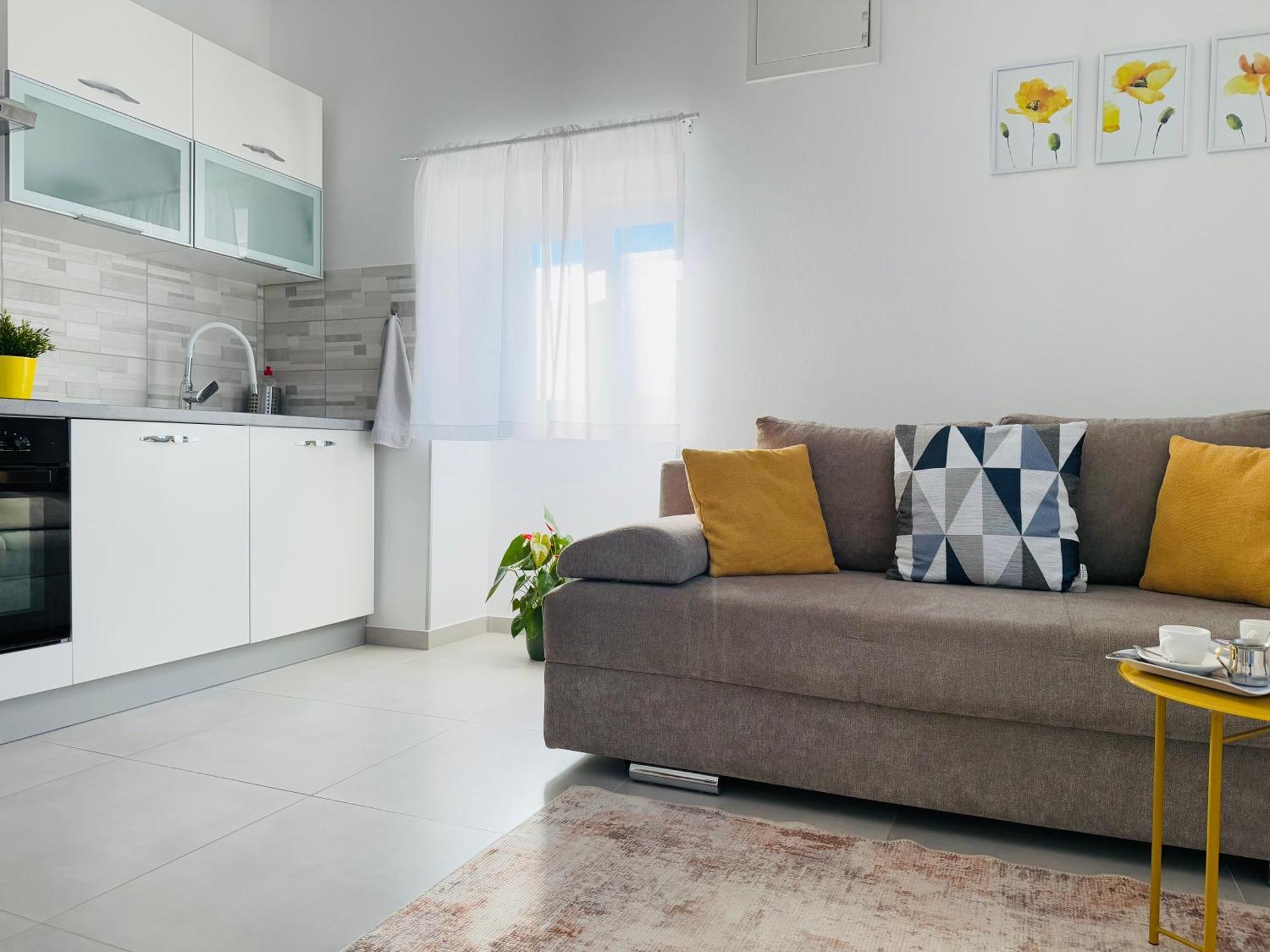 Apartment Erika - For 2 Near The Beach Pula Exteriör bild